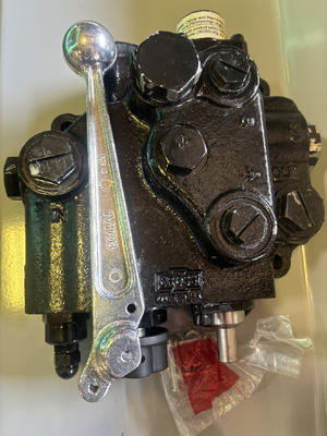 VALVE 3 POSITION 4-WAY W/FLOW CONTROL (623-0003)