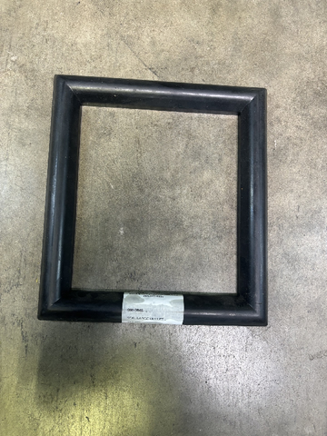 SEAL LARGE OUTLET (690-0848)