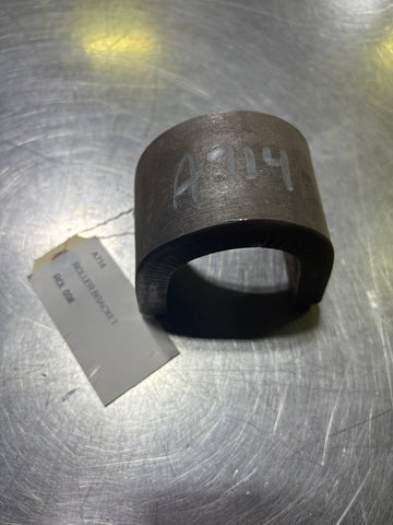 ROLLER BRACKET (A714)