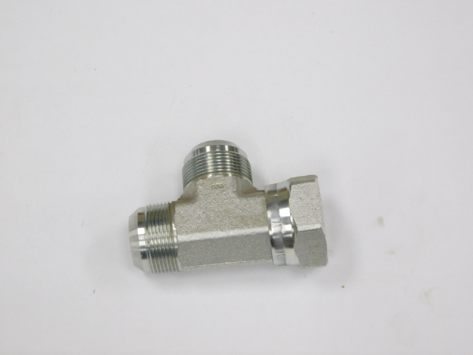 TEE, Swivel Run (HYF06275)