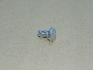 CAPSCREW (QUB01910)