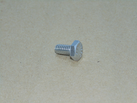 CAPSCREW (QUB01910)