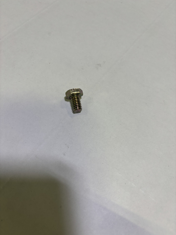 CAPSCREW (QUB02600)