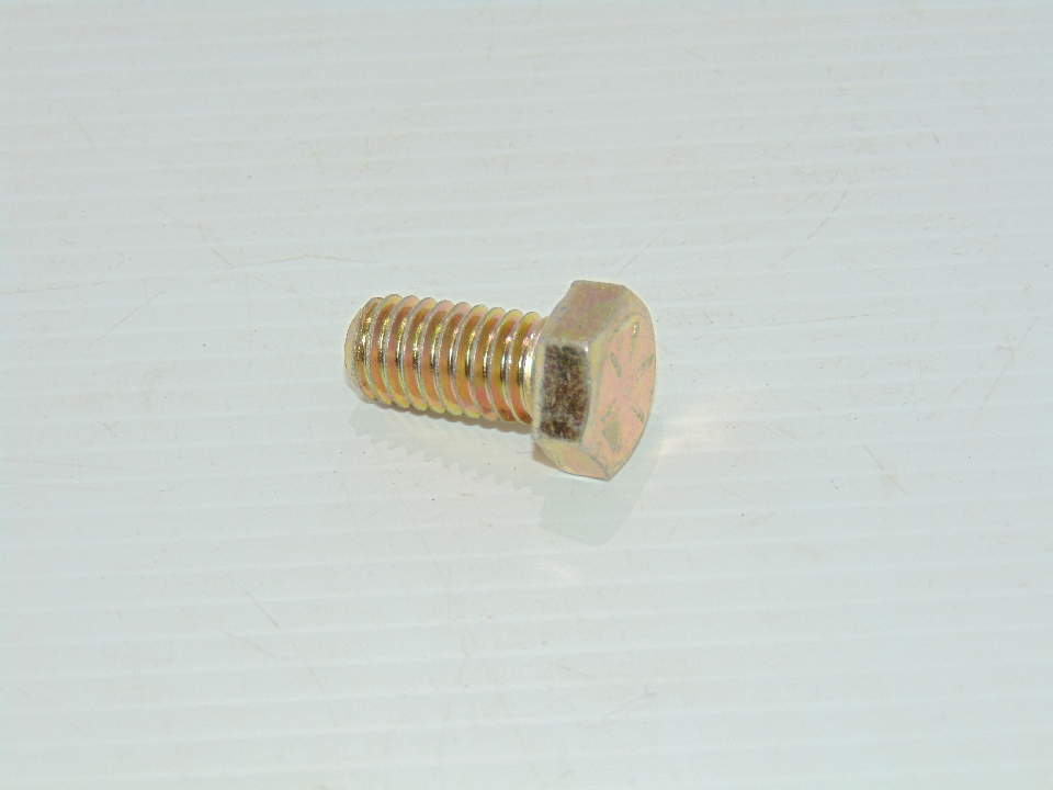 CAPSCREW (QUB03360)