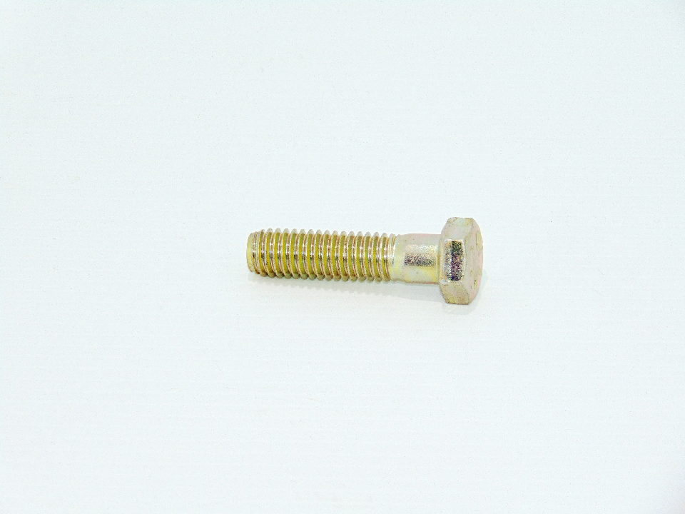CAPSCREW (QUB06200)