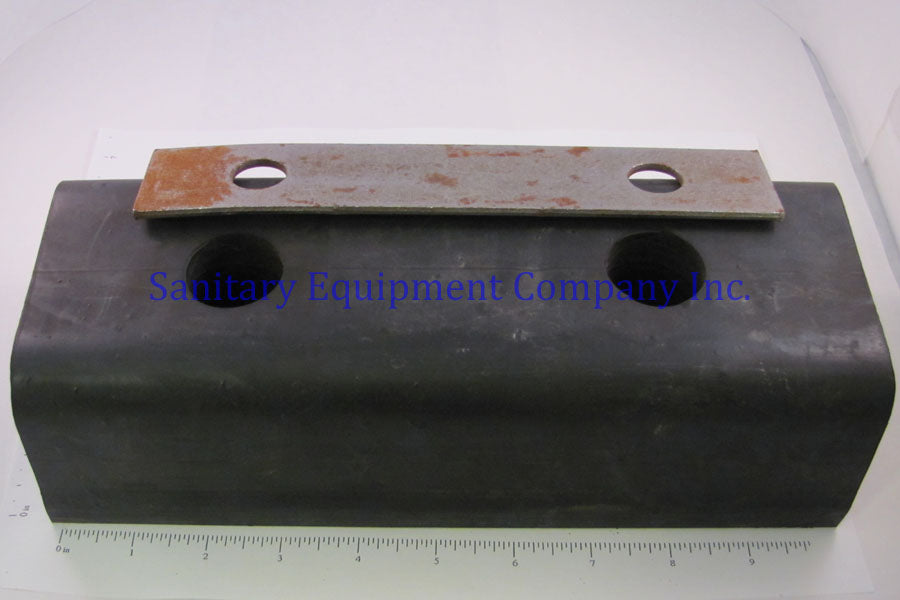 IILLUSTRATIVE IMAGE OF RUBBER BUMPER, 4-3/4 X 10 X 3, W/ MOUNTING PLATE